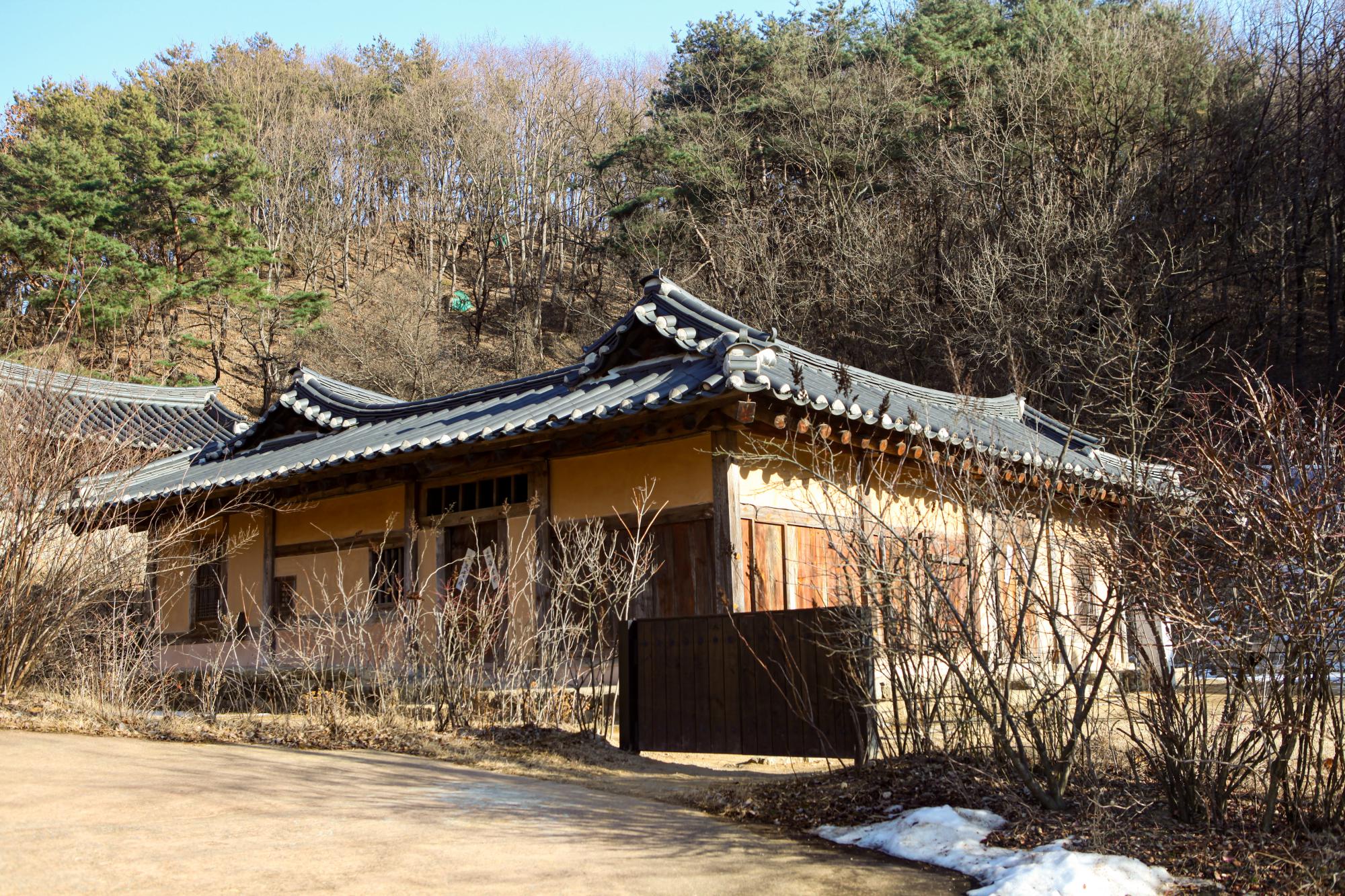 감동재사