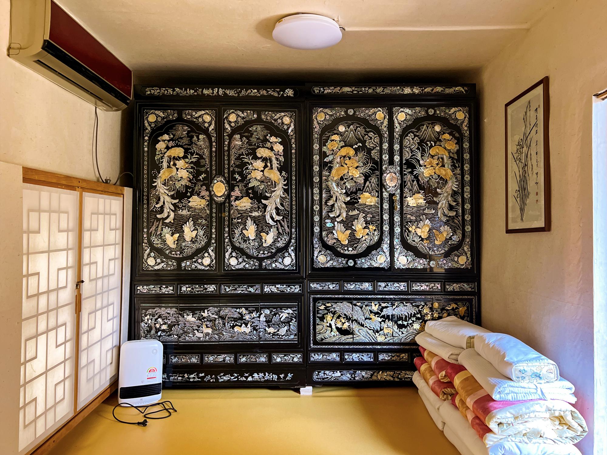 rooms